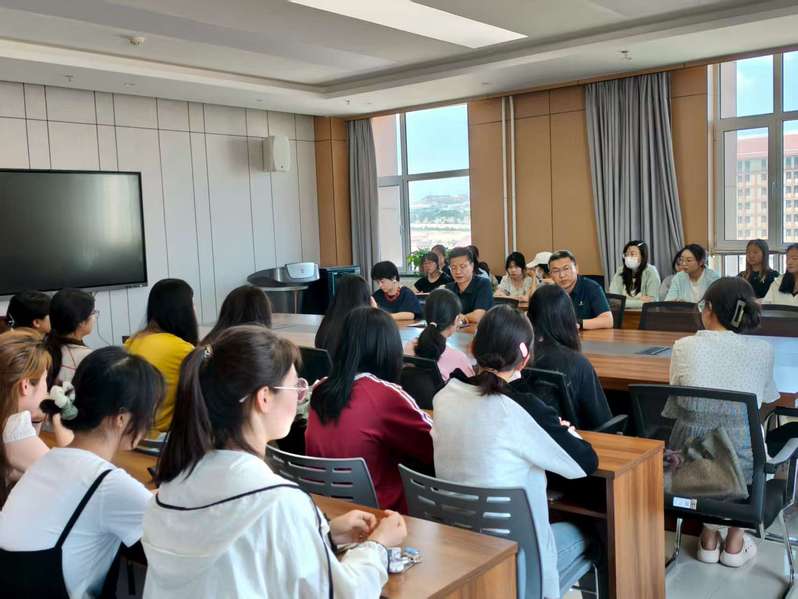 经济管理学院召开留...
